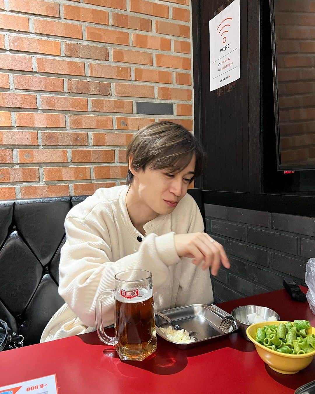ヒョクのインスタグラム：「韓国で僕の大好きな食べ物達🇰🇷🍴 このメニューの名前分かりますか？  #ヒョク#韓国#韓国人」
