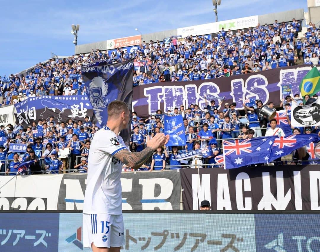 ミッチェル・デュークのインスタグラム：「We are a Football Family @fcmachidazelvia 🇦🇺 🤝🏼 🇯🇵 another win with amazing support 🔥 thank you to all our supporters for showing the love!」