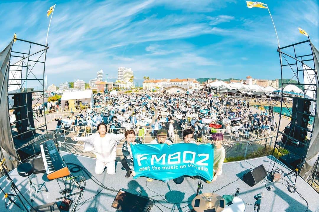 FM802さんのインスタグラム写真 - (FM802Instagram)「#和歌山マリーナシティ presents SEASIDE PLEASURE  SHE'Sが登場✨  ♬Letter ♬Blowing in the Wind  ♬Boat on a Lake ♬Grow Old With Me  #FM802 #SHE_S  📷ハヤシマコ」5月3日 18時46分 - fm802_pr