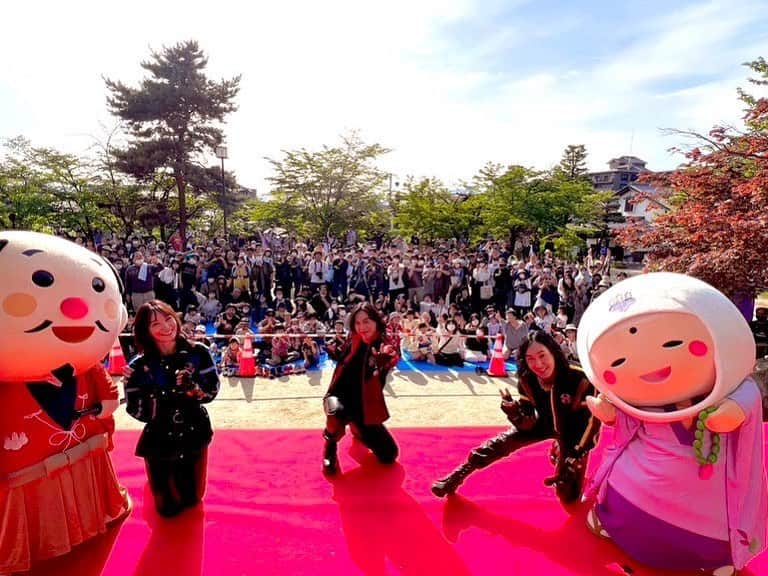 長澤奈央さんのインスタグラム写真 - (長澤奈央Instagram)「ハリケンジャーin 京都 映画村、高台寺でイベントをさせて頂きました。 とってもお天気の良い5/3 GWにも関わらず沢山の方に足を運んで頂き感謝しています。 20周年作品が沢山の方に届きます様に‥ 来週はgロッソだね。」5月3日 18時59分 - nagasawana_official