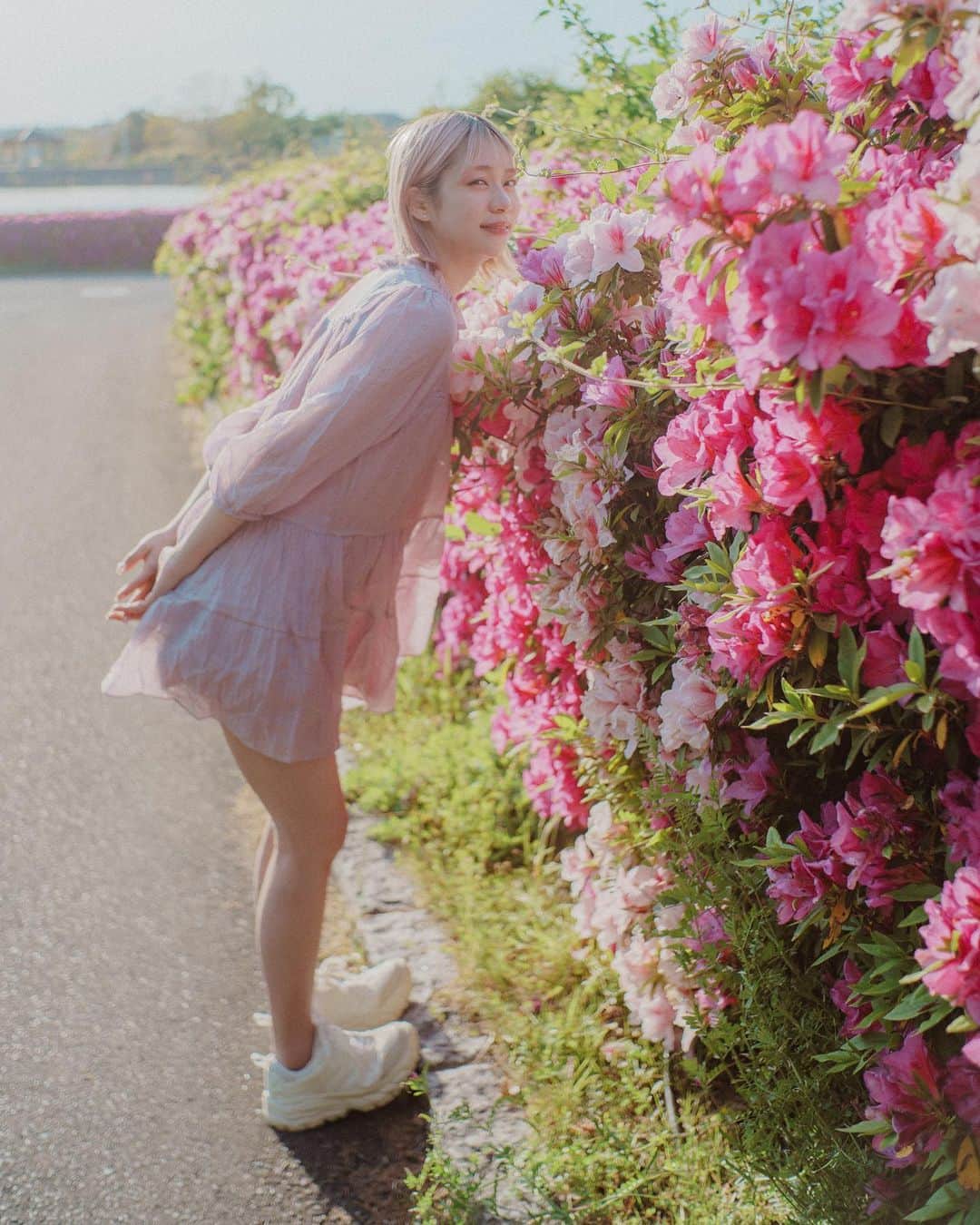 haru wagnusのインスタグラム：「SHEIN Wonderful Summer shoot 2  SHEIN夏服の撮影をさせていただきました☺︎ part2  model @ooaoioaoo   割引クーポンコード:wagnus (お買い上げ金額5,999円まではセール価格より15%OFF、6,000円以上は20%OFF) 利用期限：6月末日 ————————————— 使用商品ID ・ハット sc2303018333815118 ・スモックドレス sw2302069981572962  —————————————  @shein_japan @sheinofficial   #SHEIN #SHEINforAll #ad #sheingal #シーイン #BeSHEINモデル ㅤㅤㅤㅤㅤㅤㅤㅤㅤㅤㅤㅤ」