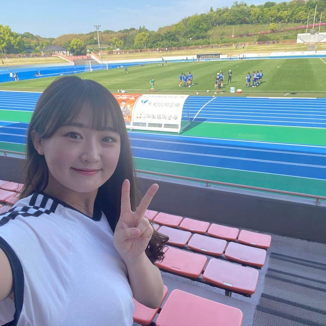 上野貴穂さんのインスタグラム写真 - (上野貴穂Instagram)「. やっと観に行けました🦌⚽️  勝った！！！！！最高〜！！！！！ めちゃめちゃ楽しかった😆✨  やっぱり試合観に行くと ユニフォームとかタオルとか欲しくなっちゃうね😂  #奈良クラブ #naraclub」5月3日 19時16分 - kiho_ueno