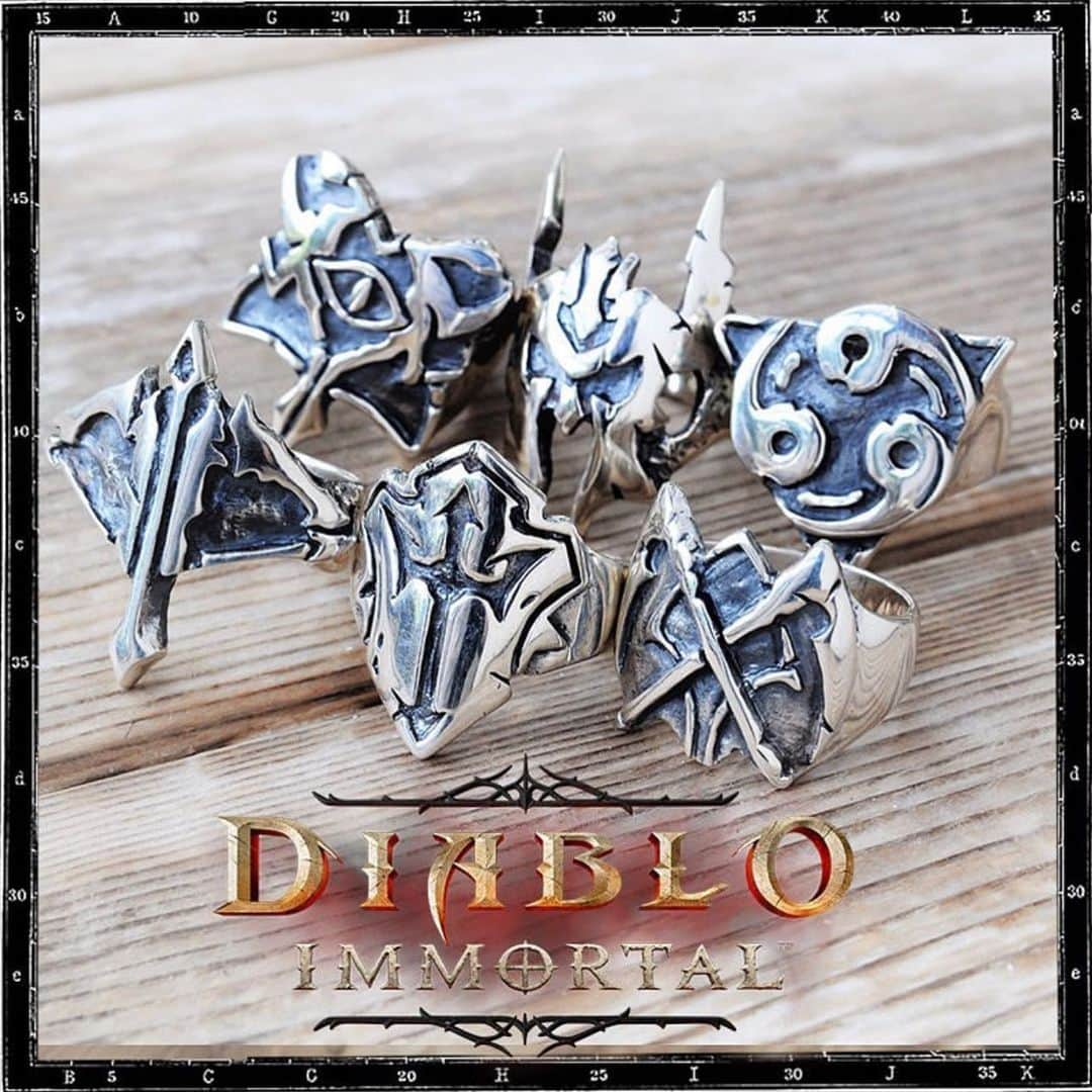 クレイジーピッグのインスタグラム：「Did you know we collaborated with Activision Blizzard last year to create six Diablo character class rings? No? Here they are in all their glory! From Necromancer to Monk. These rings aren’t going to be available for much longer so get them whilst you can! 👊🏼🔥 • • • • • #crazypigdesigns #london #silverring #925silver #silverjewellery #handmade #rockandroll #heavymetal #gothic #skulls #skullfashion #gemstone #coventgarden #diablo #diablogame #diabloimmortal #necromancer #videogaming」