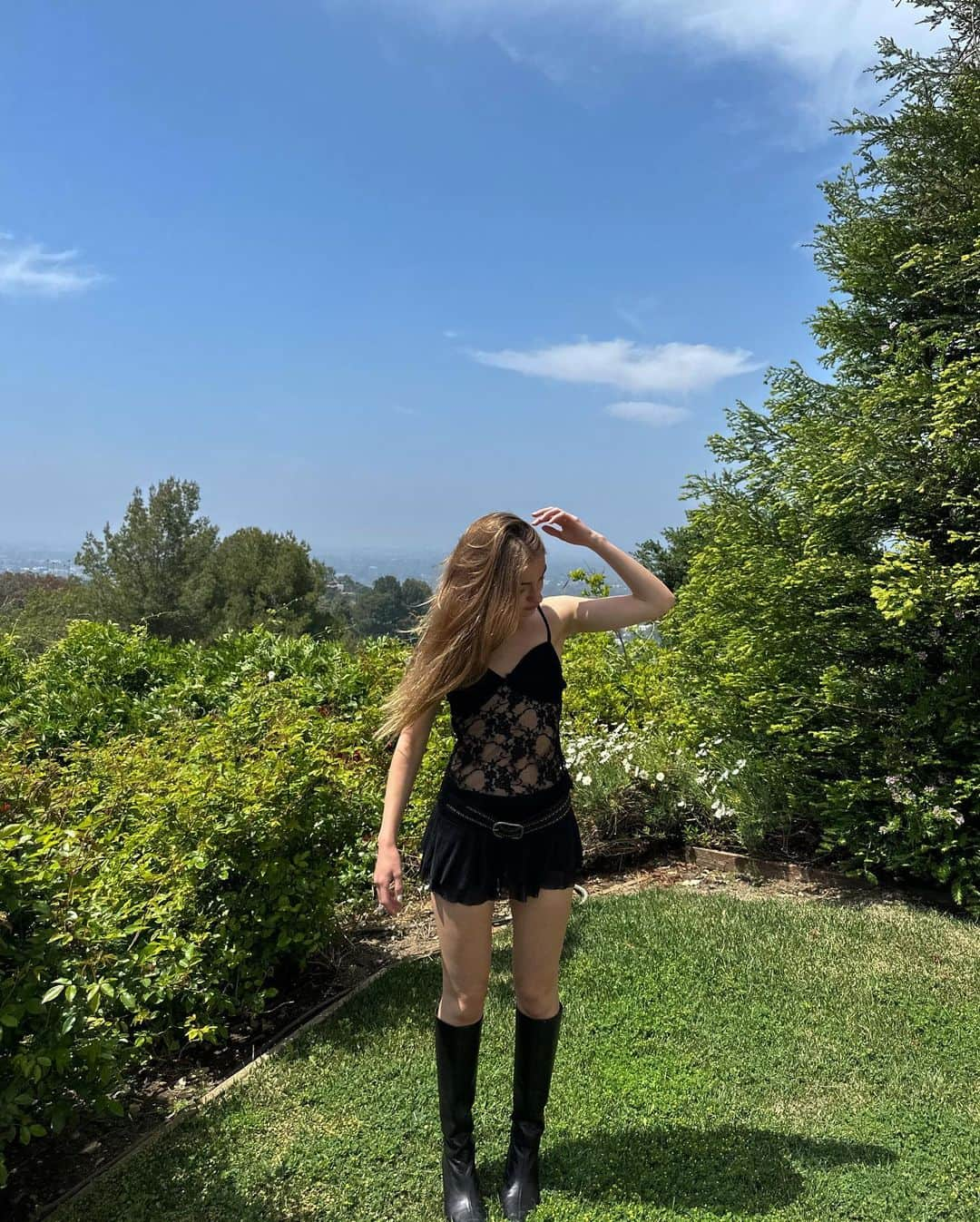 ローレン・オーランドさんのインスタグラム写真 - (ローレン・オーランドInstagram)「playing dress up again」5月4日 5時37分 - laurenorlando88