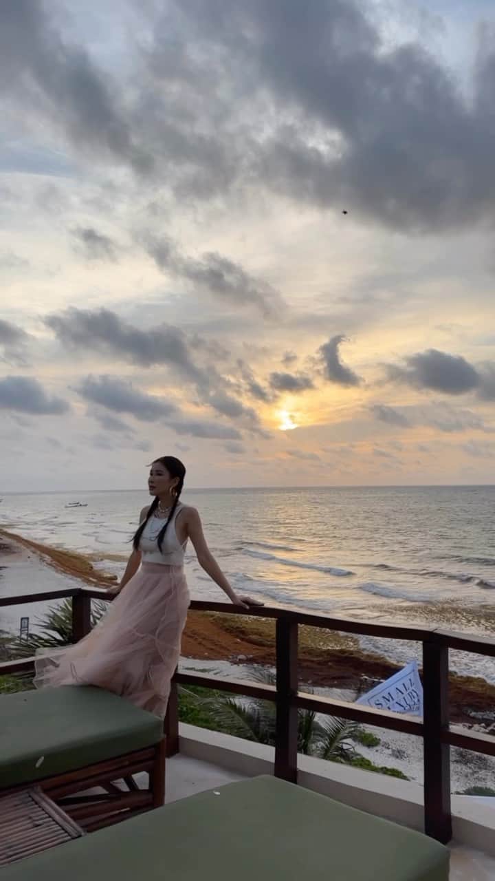 ジェイミー・チュアのインスタグラム：「Tulum sunrise hits different.」