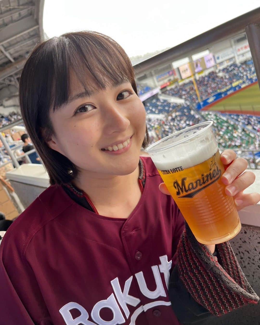 永尾亜子のインスタグラム：「. ちょっと前の写真ですが 先日今季初観戦してきました！！  みなさまGWはいかがお過ごしですか🐈‍⬛？」