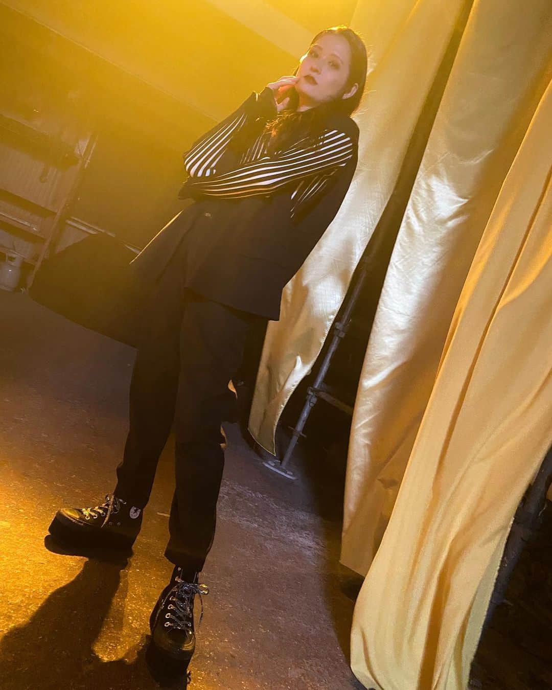 柊みずほのインスタグラム：「🖤🤍🖤🤍🖤🤍」
