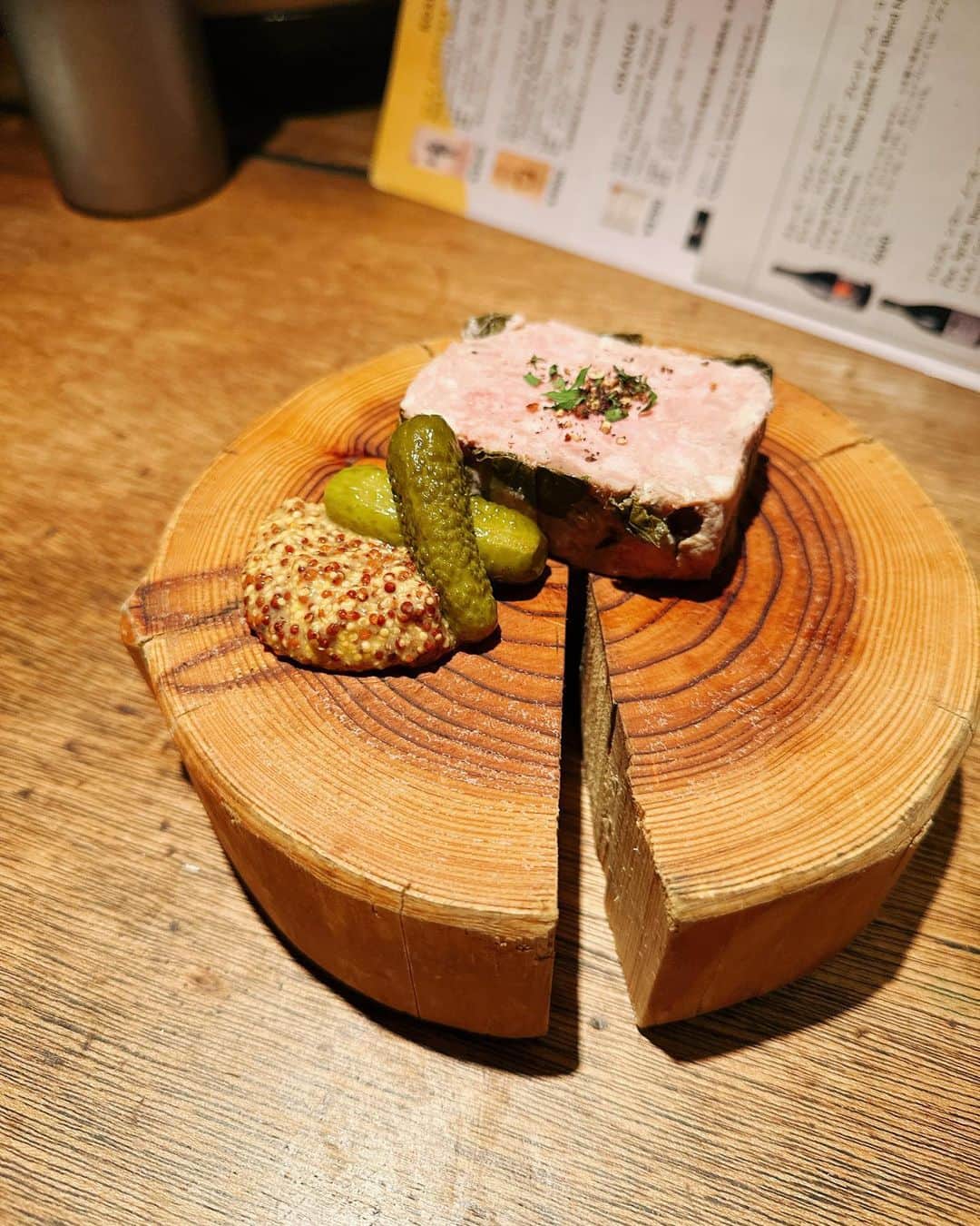 岩瀬玲のインスタグラム：「久々に フミーズグリルさんへ @fummys_grill   美味しかったー 飲みすぎた😂  #恵比寿」