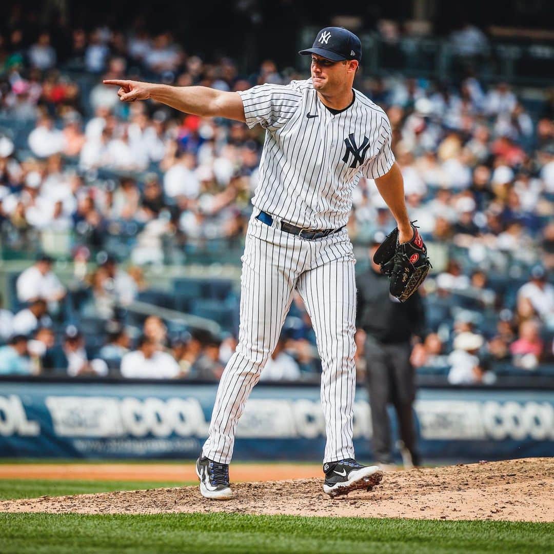 ニューヨーク・ヤンキースのインスタグラム：「Cole 45.   Your American League Pitcher of the Month for March/April 🏆」