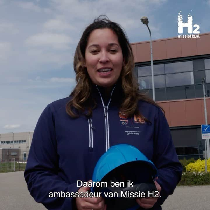 ラノミ・クロモウィジョジョのインスタグラム：「Vanaf vandaag ben ik ambassadeur van Missie H2! Heel gaaf om in het ambassadeursteam te zitten samen met @maritbouwmeester en @kiranbadloe  Ik zal met veel positieve energie @missie.h2 ondersteunen richting de Spelen van Parijs 2024!   @missie.h2 @teamnlinsta」