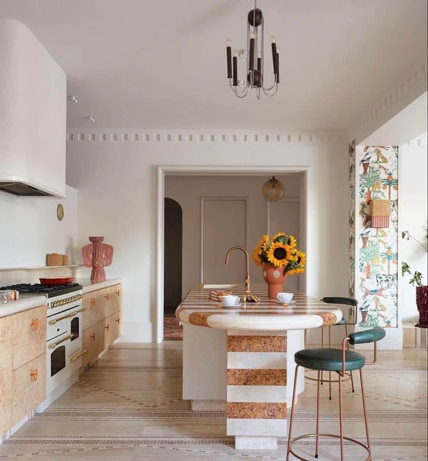 Homepolishのインスタグラム：「This Australian home by YSG Studio is chock full of design inspiration, take a look… Photo by Anson Smart, as featured in Vogue Living. @ysg.studio @smartanson #vogueliving #lovevl   #designinspiration #interiordesign #homegoals #kitchendesign #breakfastnook #kitcheninspiration #homedesign #joinfreddie」