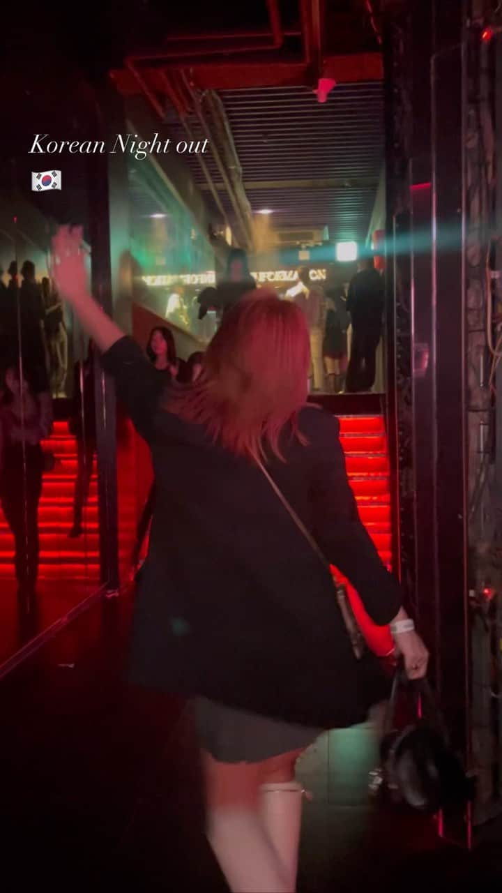 ヒロタナギサのインスタグラム：「_  韓国でのNight outが 忘れられへんくらい楽しかった🇰🇷笑  ほぼほぼこのために、 江南に泊まったの大正解🖤笑 次遊びで韓国来る時も絶対江南一択！w  海外旅行に行ったらとくに、 朝から夜まで時間を惜しまず遊ぶ派✌︎」
