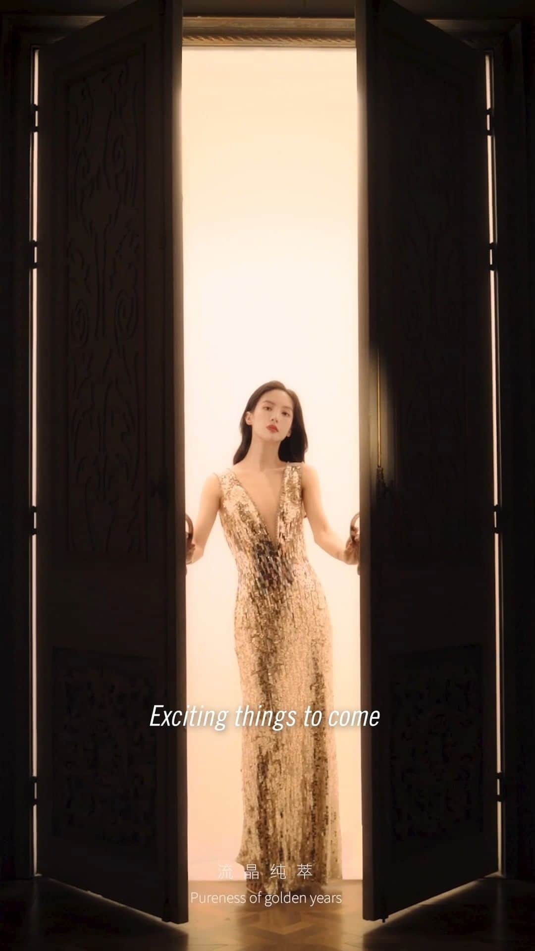 ラドーのインスタグラム：「Join Jin Chen on a journey through the world of timeless elegance. Stay tuned!  #Rado #RadoxJinChen #Feelit」