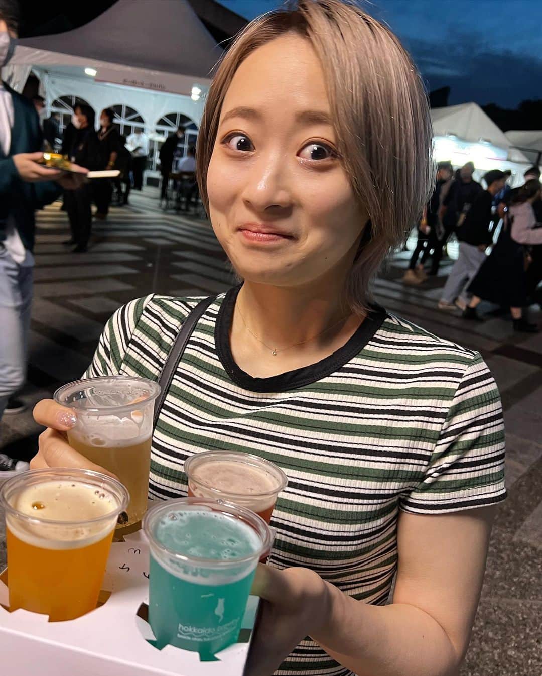 平岩優奈さんのインスタグラム写真 - (平岩優奈Instagram)「餃子フェス🥟行ってきたけど餃子の写真撮るの忘れた🤣  ビール飲み比べ🍺 1人で全部飲み干しました…笑  夜はまだ寒い😬」5月4日 0時01分 - hiraiwa_yuna