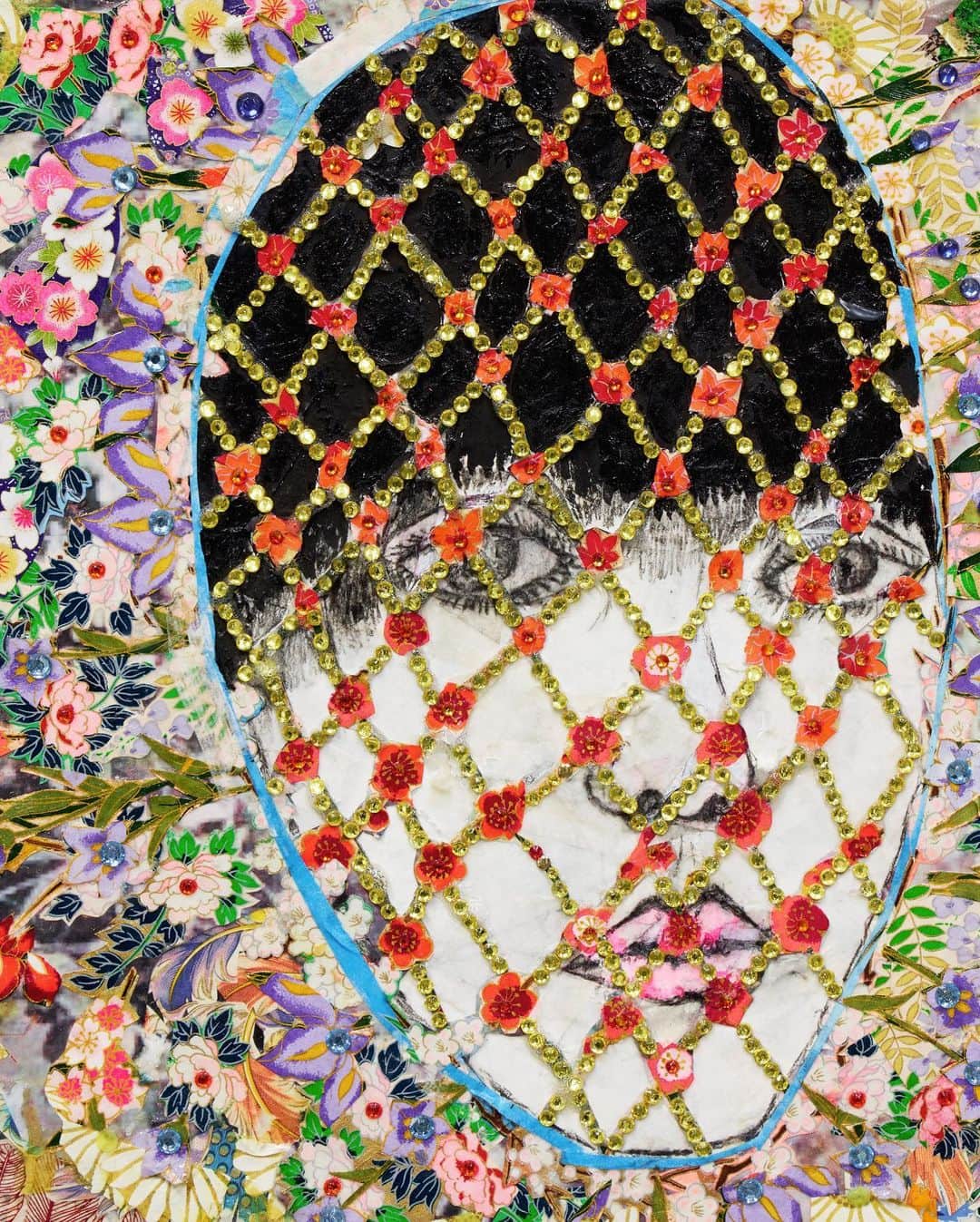 サザビーズさんのインスタグラム写真 - (サザビーズInstagram)「"We are not just one thing, we are a prism of culture. My work celebrates this diversity—not explicitly, but with fantasy—in an attempt to create a narrative that is as complicated and elusive as reality." - Maria Berrio   Studded with colorful rhinestones and brimming with elaborate layers of Japanese paper, María Berrío’s 'Untitled' from 2015 is a mythological wonderland rooted in the artist’s experience of migration and her dedication to chronicling the stories of the women of Colombia and greater Latina community.   Partly inspired by her childhood memories growing up in Bogotá, the work expands on present-day politics using symbols from South American folklore, such as the owls, to represent a kaleidoscopic narrative of independent women treading a path towards freedom.   Mark your calendars for this Saturday 6 May as the New York Marquee exhibition takes over our York Avenue galleries. Discover more from The Now Evening Auction, presented in partnership with @celine, ahead of the sale on 18 May. #SothebysNOW #MariaBerrio」5月4日 0時06分 - sothebys