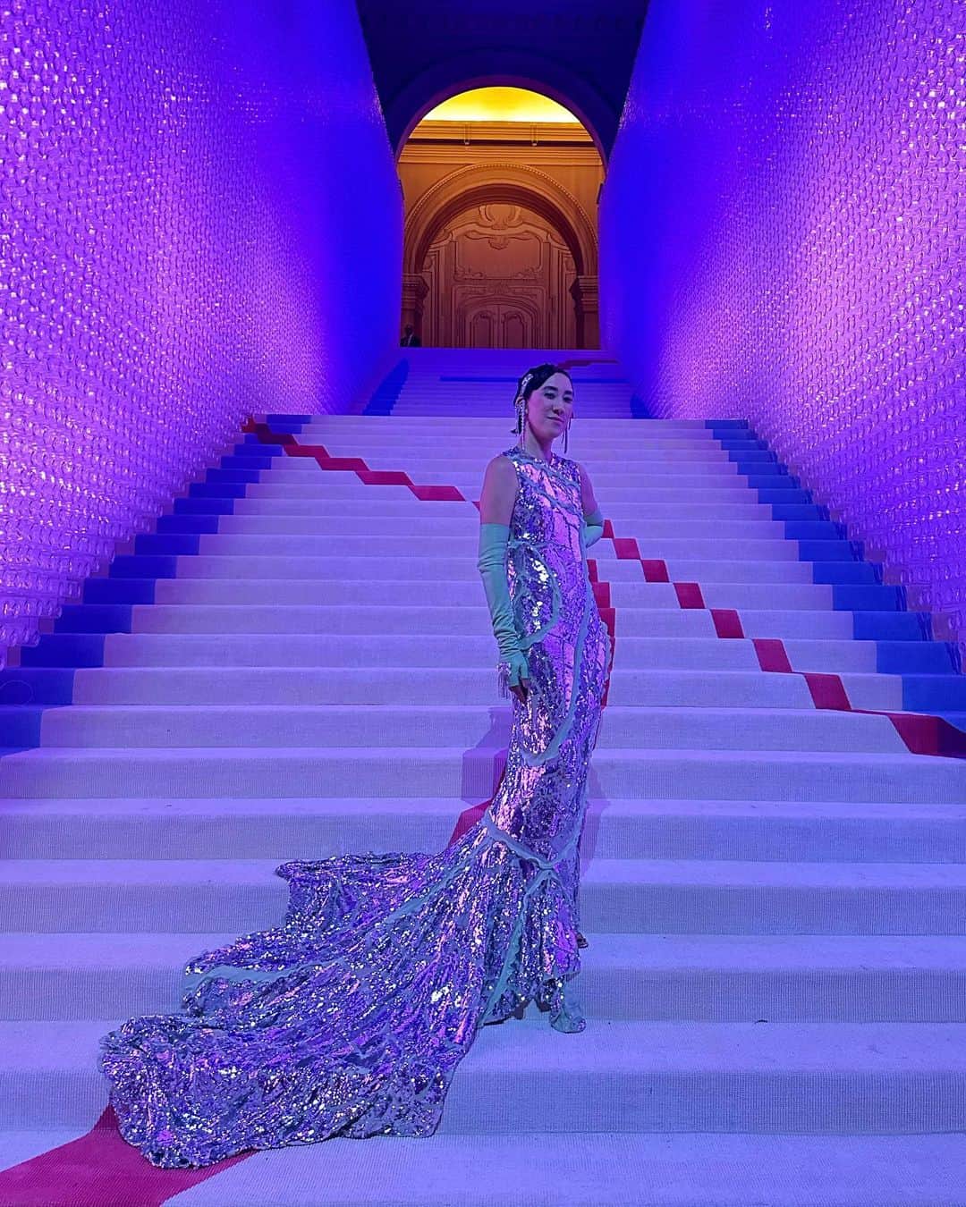 エヴァ・チェンのインスタグラム：「Met Gala 2023!!! 📸: @mosseri!」