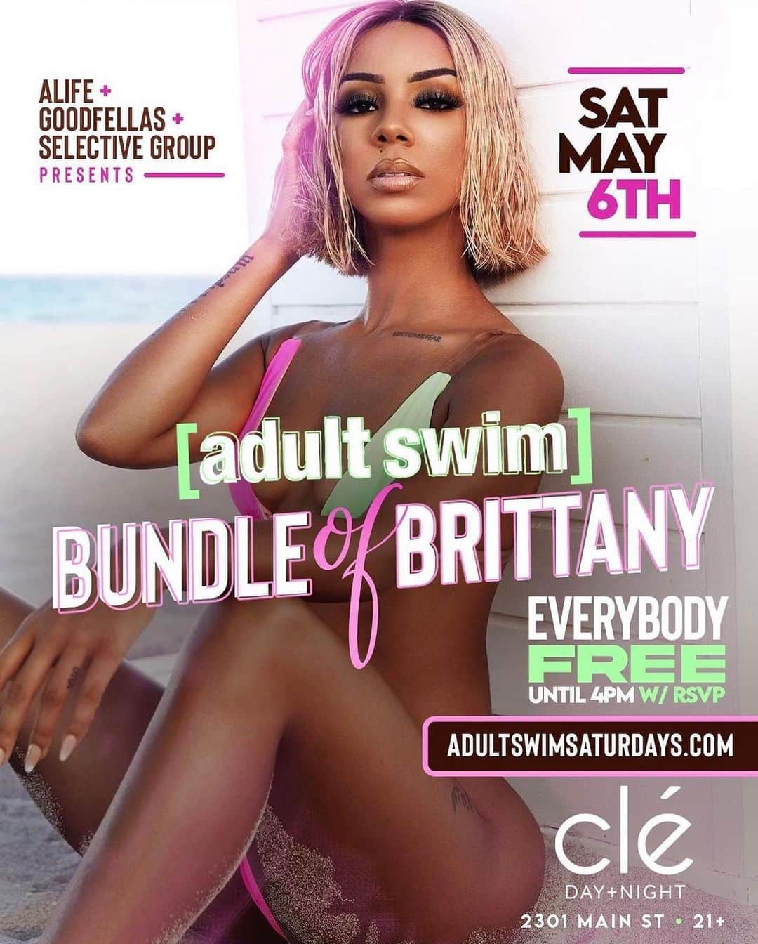 Brittany Rennerのインスタグラム：「HOUSTON 👀 I will be hosting at CLE for the Adult Swim Pool Party this Saturday May 6th! Can’t wait to see y’all there 👙🥃🥳」