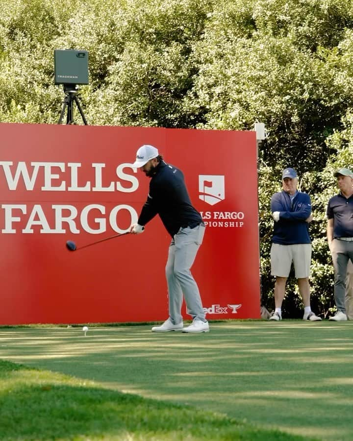 マックス・ホーマのインスタグラム：「We’re back at Quail Hollow for the @wellsfargogolf let’s get it! #golf #pvo」