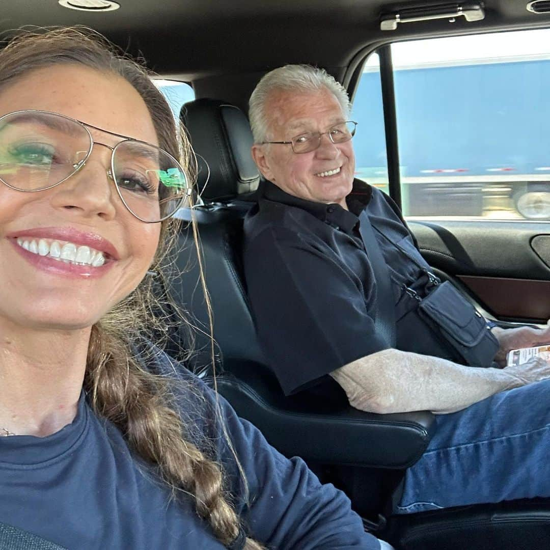 カリスマ・カーペンターさんのインスタグラム写真 - (カリスマ・カーペンターInstagram)「Dad and I are headed to Germany today. This trip marks the first time we’ve flown solo together abroad. Possibly the only leisure trip ever together. Oh, the joy! (Enjoy your parents!) I can’t contain my excitement as evidenced by my face.  Ps. After the Con we’re going to Berlin to visit the best art museums, Holocaust museums and to hopefully drive 200mph+  on the autobahn*! #zoomzoom  If you have suggestions on where to eat, things see or experience while in Berlin, comment below.   (I am appearing at German Comic Con. Please see links in my stories.)」5月4日 4時22分 - charismacarpenter