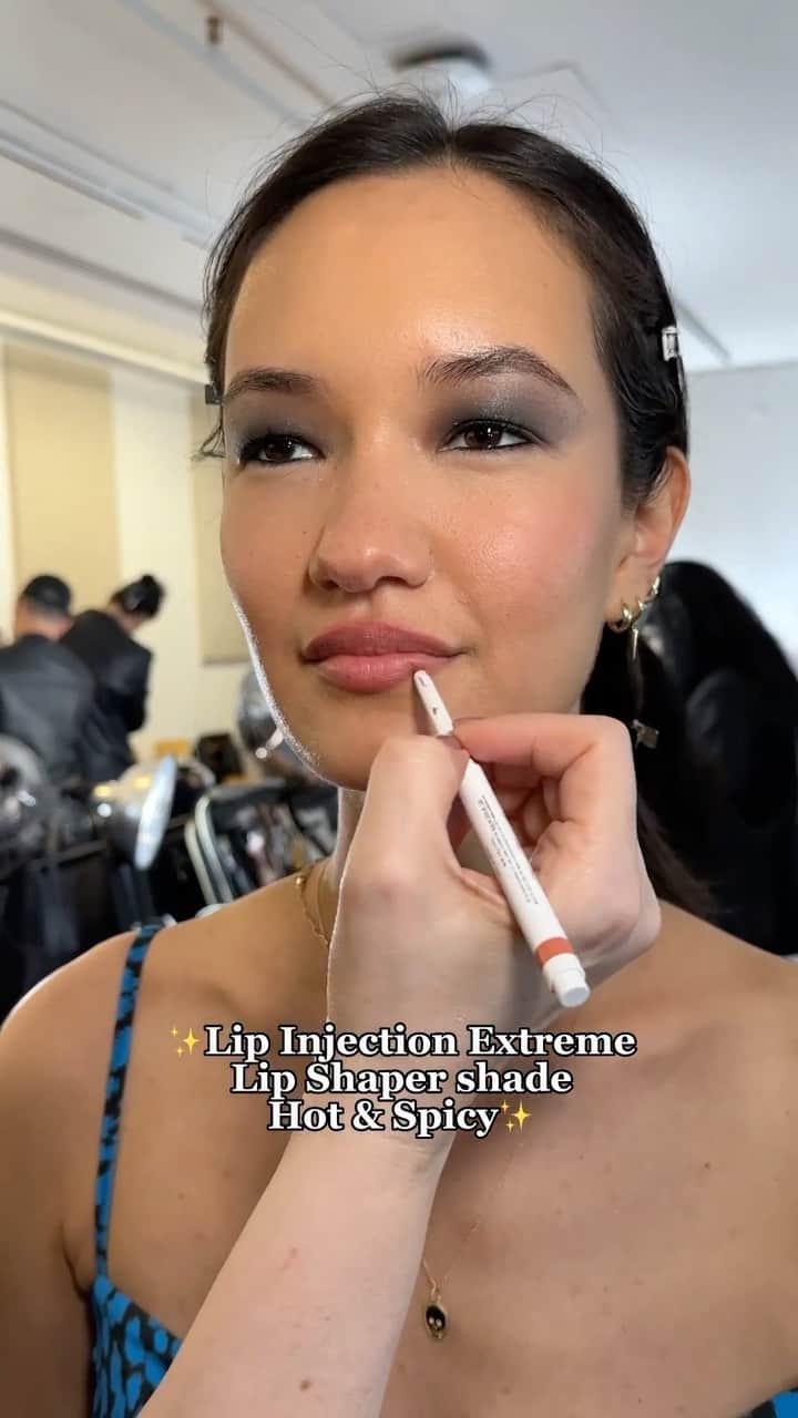 Too Facedのインスタグラム：「✨ The perfect nude lip ✨ by Executive Global Beauty Director @elysereneau for the #MetGala Baz Luhrmann performance makeup! 💋 #toofaced #metgala2023 @katiejacoby」