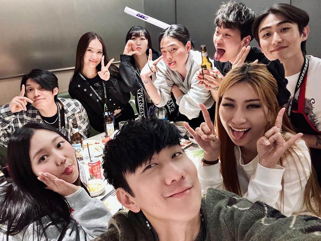 林俊傑さんのインスタグラム写真 - (林俊傑Instagram)「JJ20 London after party vibes!  Thank you my JJ20 family…  See you when I see you… hang soon!  #JJ20WorldTour #afterparty」5月4日 4時58分 - jjlin