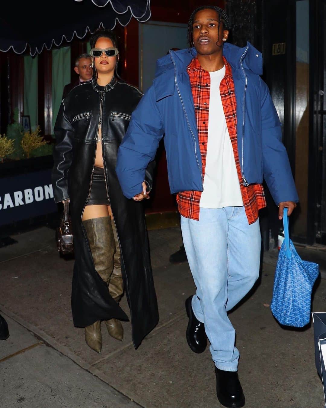 Just Jaredさんのインスタグラム写真 - (Just JaredInstagram)「Pregnant Rihanna rocks a full leather look on date night in NYC with A$AP Rocky. #Rihanna #ASAPRocky Photos: Backgrid」5月4日 14時51分 - justjared