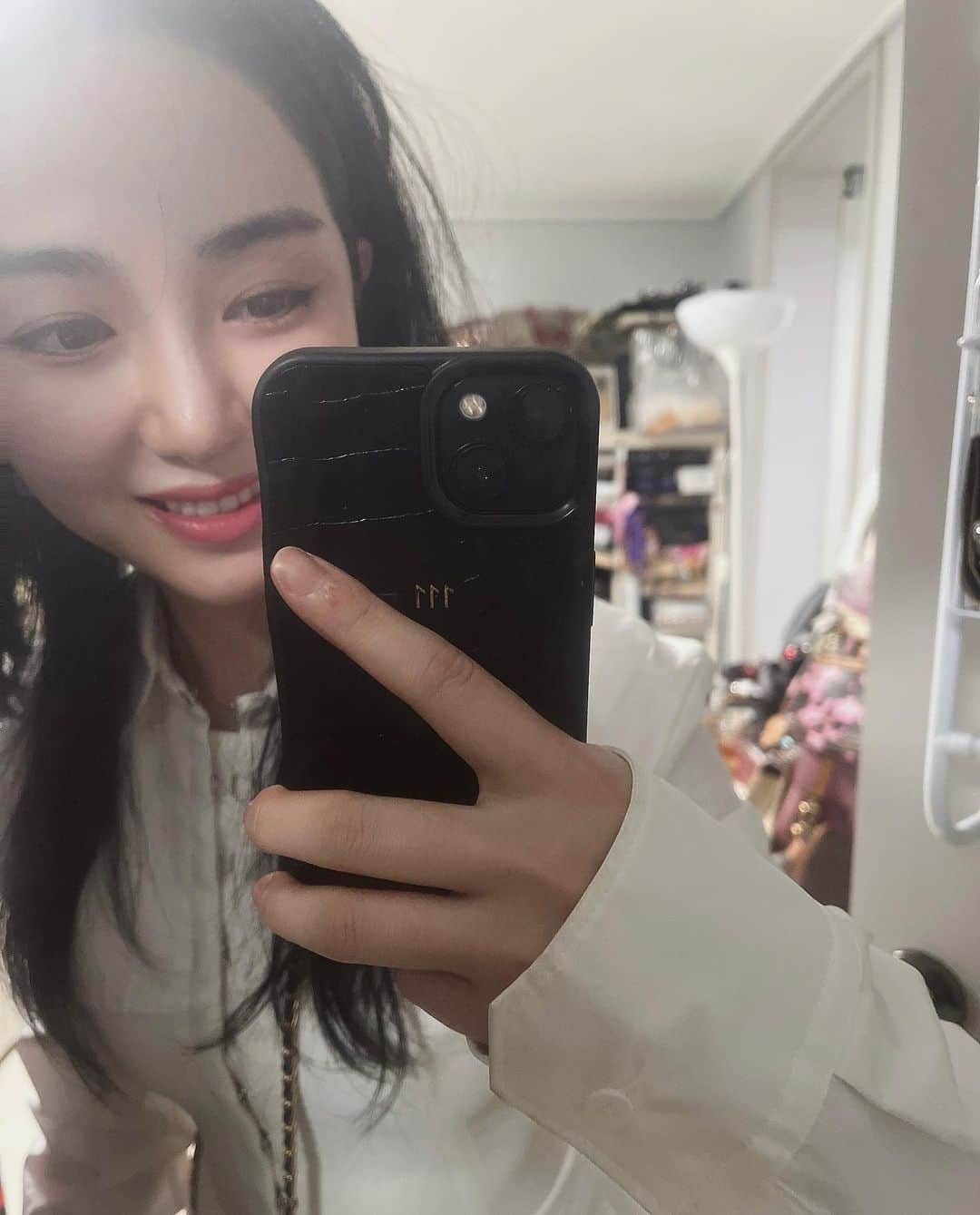 ミナさんのインスタグラム写真 - (ミナInstagram)「이것이 거울셀카인가」5月4日 15時32分 - kvwowv