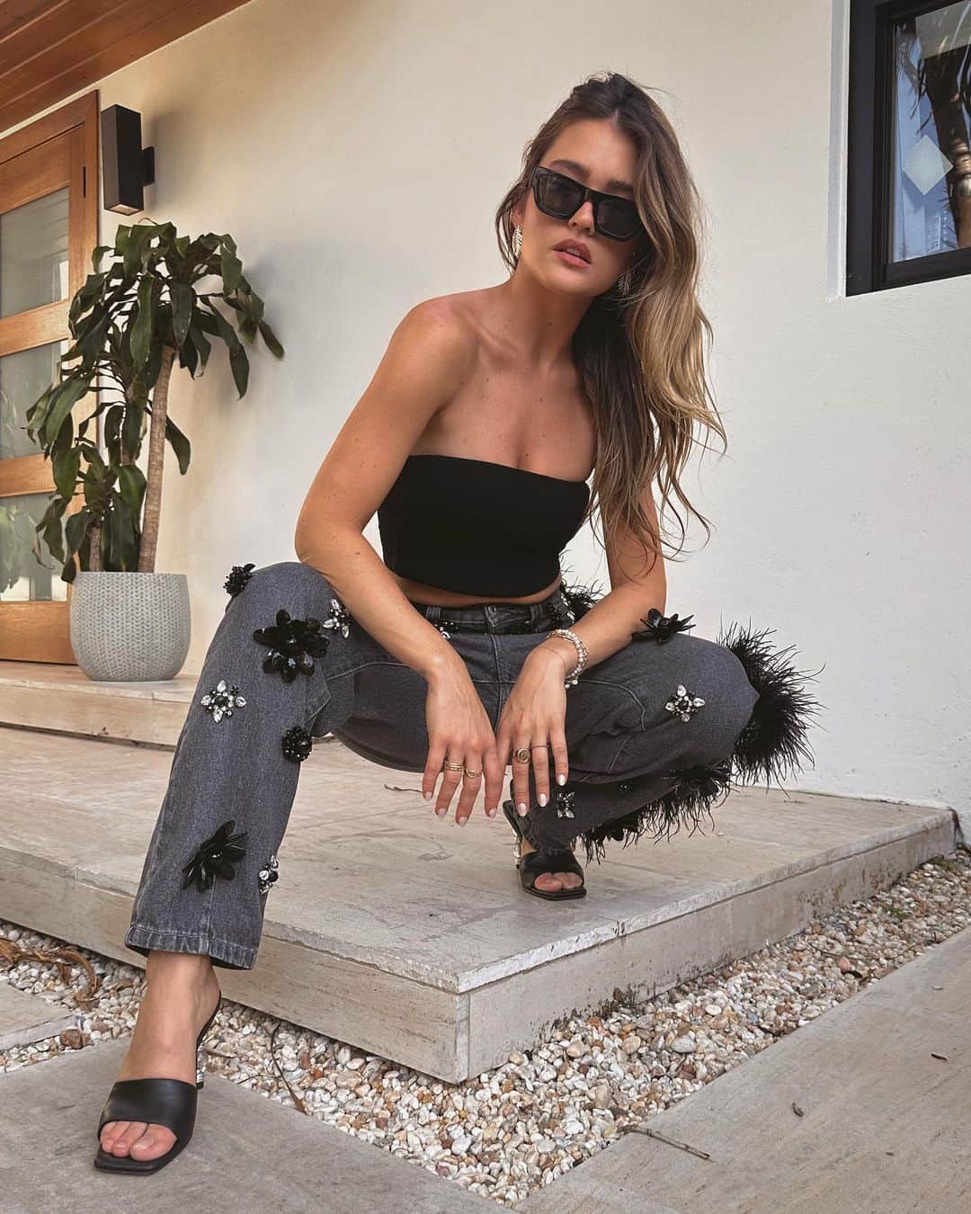 ヴェール・ゲンタのインスタグラム：「The pants deserved a hard post」