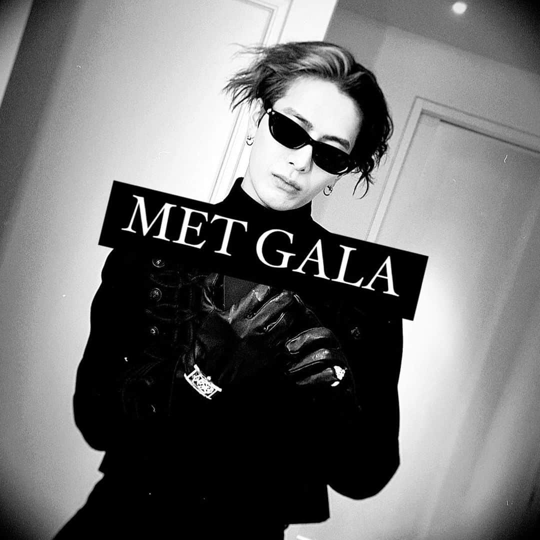 ジャクソンさんのインスタグラム写真 - (ジャクソンInstagram)「2023 Met Gala . Explore my inner self with @louisvuitton . . #louisvuitton  #metgala 2023」5月4日 7時35分 - jacksonwang852g7