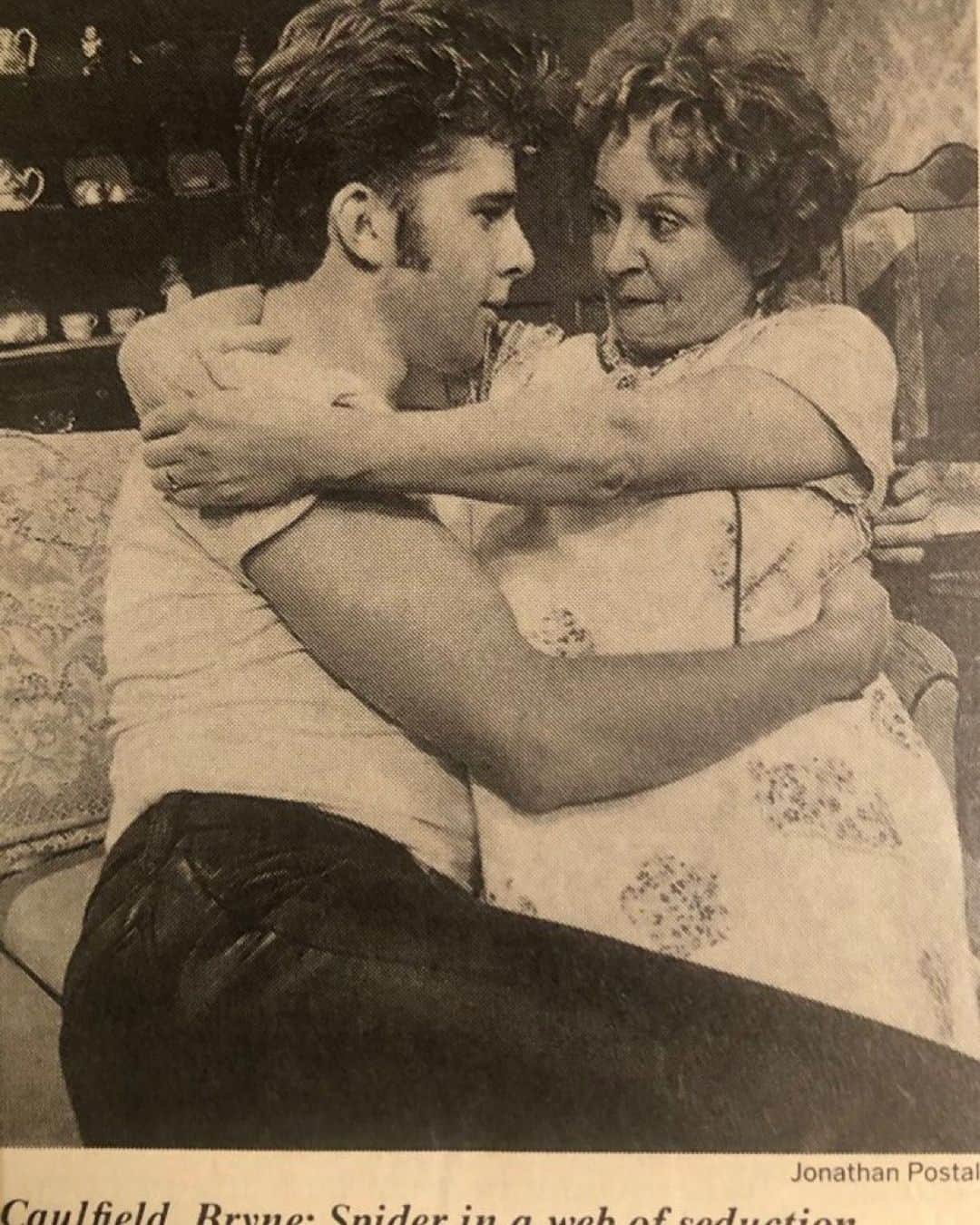 アレック・ボールドウィンのインスタグラム：「To my dear @maxcaulfield  I saw you in this at the CHERRY LANE. You were fantastic. Barbara, Joe, Richard Ramos, all perfect. You could hear every ass tighten on their seats, men and women, when you took off your shirt. Joey asked me to audition to replace you after you left. But then they closed. I said, “ I suppose 25 years from now I’ll play Ed.”  25 years later, I did. Rest in peace, Barbara.」
