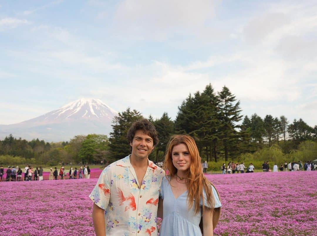 シドニー・シエロタさんのインスタグラム写真 - (シドニー・シエロタInstagram)「I will never get over how beautiful this was 😭🌸🌷🎀💖🫶🏻  #mtfuji」5月4日 8時13分 - sydneysierota