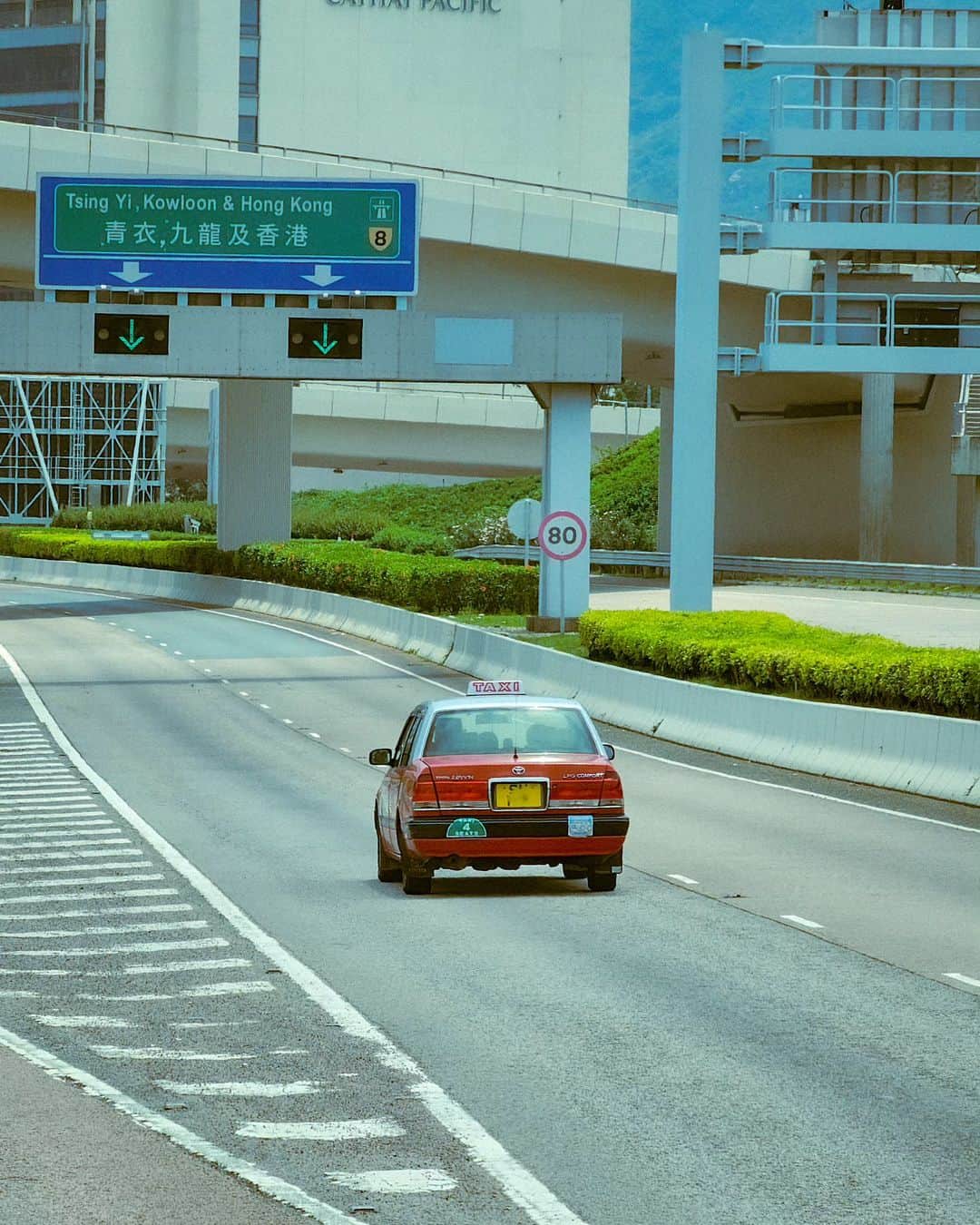 バイトゥーイ・ズワピットのインスタグラム：「🚗 #zvpvacation」