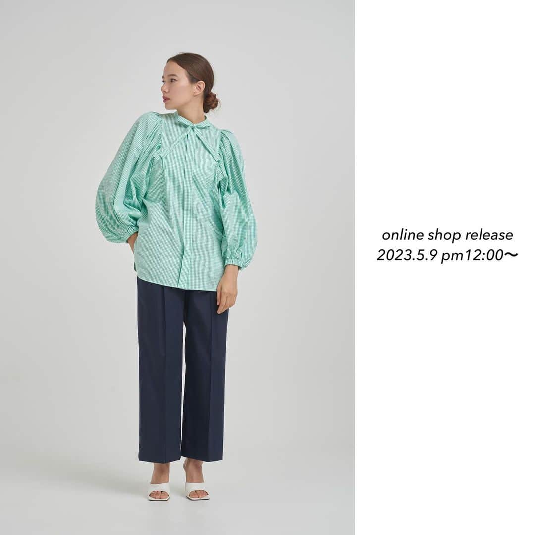 yoriのインスタグラム：「*online shop release*  5/9 pm21:00〜 2023spring 新作が 入荷致します！  詳細はonline shopを ご覧下さい！  #スプリングサテンワイドパンツ  #yori_japan」