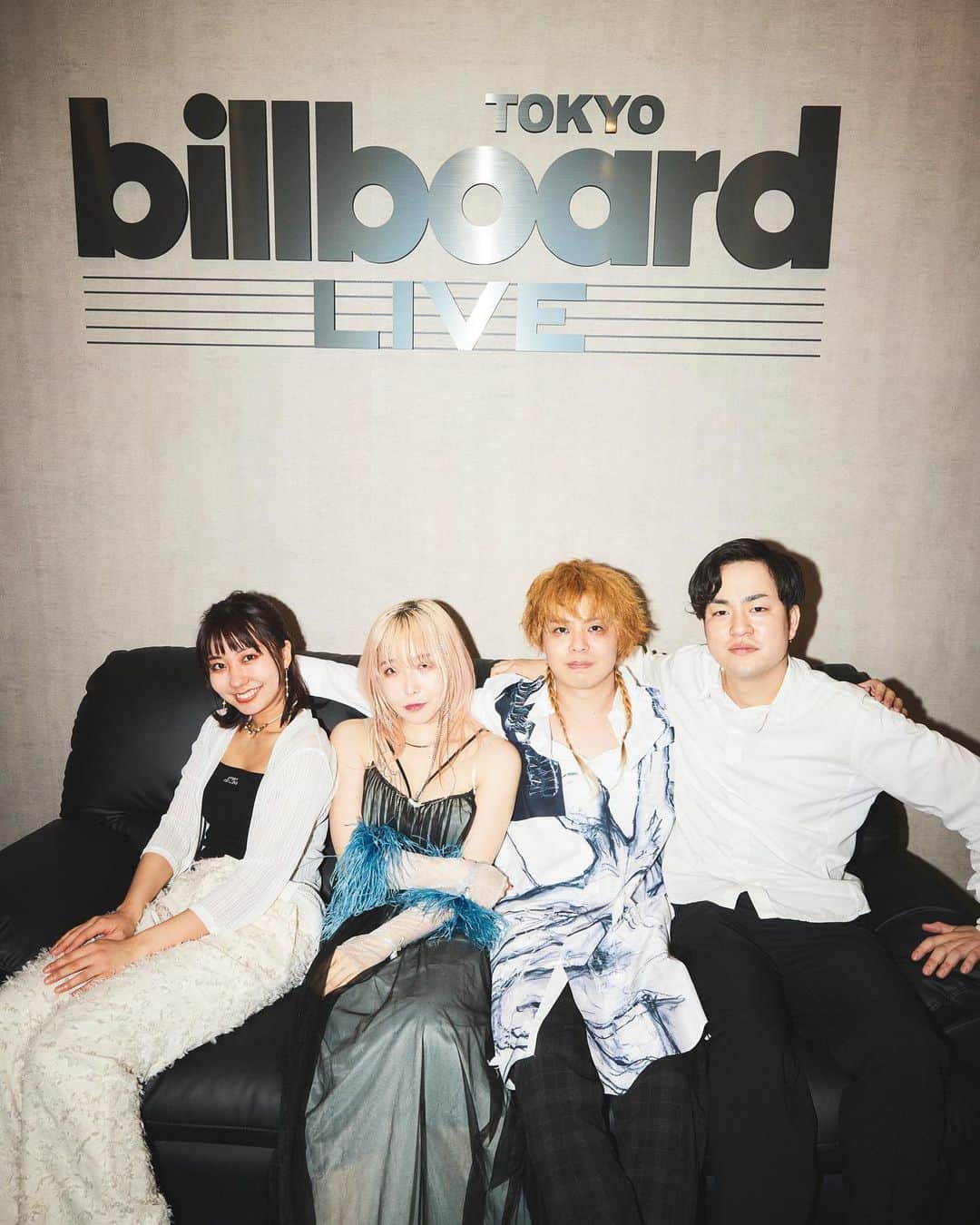 Cö shu Nieさんのインスタグラム写真 - (Cö shu NieInstagram)「◾︎Live Report!!!◾︎ 先日開催された 🦋A cöshutic Nie Vol.3 in Billboard Live TOKYO ライブレポートがBillboardJapanに掲載されました📝  #billboardlivetokyo #coshunie   ▼ライブレポート billboard-japan.com/d_news/detail/…  Photo：鳥居洋介」5月4日 10時43分 - coshunie_official