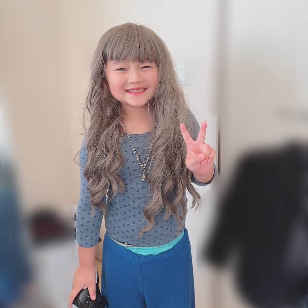 MII MAMAのインスタグラム：「. . . かわちぃ👦🏽🫰🏾♥️ ------------------------------------------ 🔎White Style mi mama 良かったらチャンネル登録お願いします🙇🏽‍♀️ #YouTube#ユーチューバー#主婦ユーチューバー#MIIMAMA#チャンネル登録お願いします#2児ママ#年子ママ#ギャルママ#ぎゃるまま#アラサーママ#アラサー#30代#30代ママ#ホワイトインテリア#モノトーンインテリア#シンプルな暮らし#収納#ホワイト収納#イチナナ#イチナナライバー#専属ライバー#主婦ライバー#17LIVE#主婦YouTuber#ママYouTuber#ママライバー#幼稚園ママ#小学生ママ」