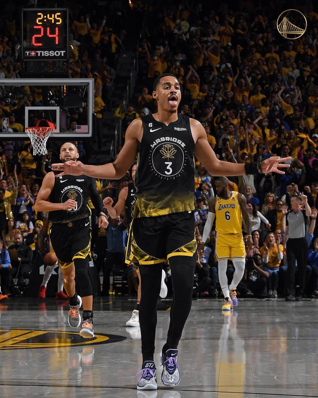 ゴールデンステート・ウォリアーズのインスタグラム：「Back at it tomorrow night on #WarriorsGround」