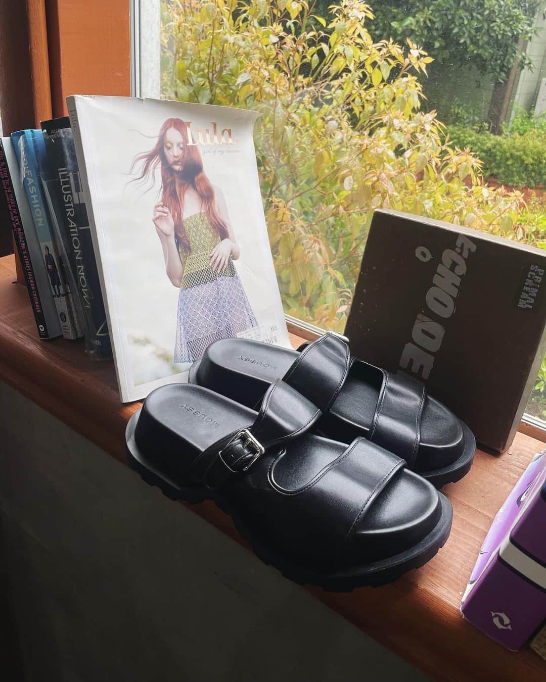 のインスタグラム：「New In ・PVC CHUNK SANDALS(010GSS52-0870) 全国のMOUSSY店舗／SHEL'TTER WEBSTORE／ZOZOTOWNにて発売中。 #MOUSSY」