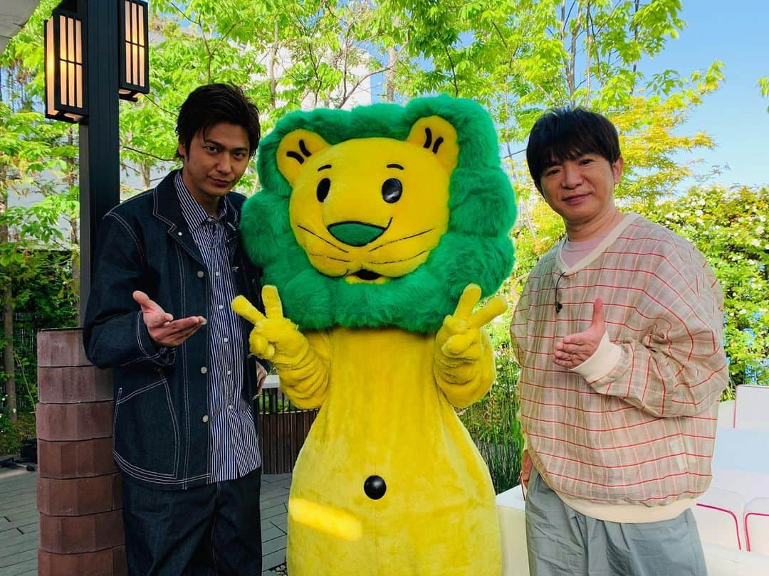 速水もこみちさんのインスタグラム写真 - (速水もこみちInstagram)「濱口優さんと！　 ライスちゃんとも！ とても楽しかったです！ ありがとうございました！😁  #濱口優　さん #ぽかぽか #ライオンちゃん #肉食さんぽ #肉食#さんぽ #mocomichihayami」5月4日 12時13分 - mocomichi_hayami