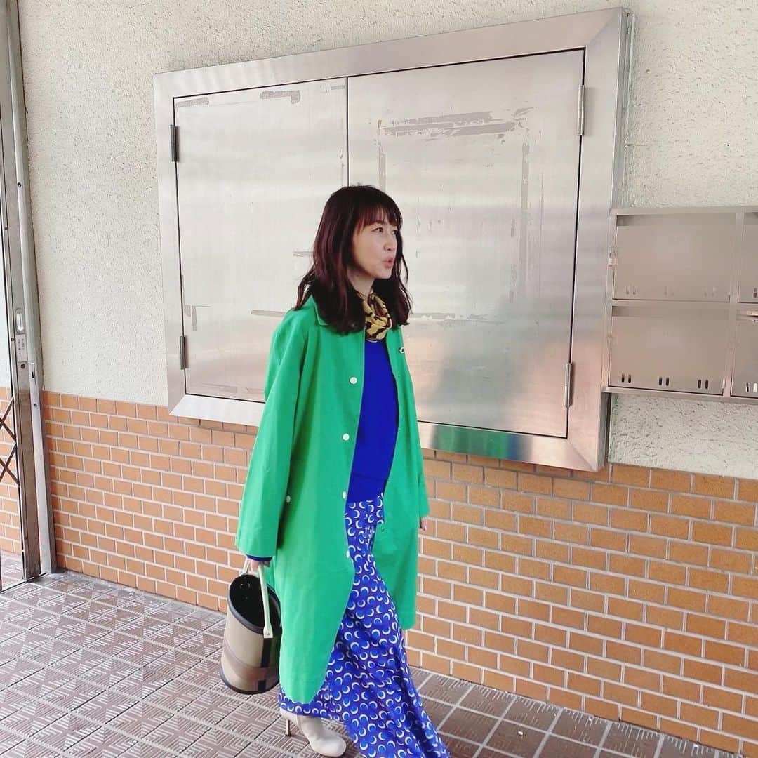 森口瑤子さんのインスタグラム写真 - (森口瑤子Instagram)「. . 行ってきまーす。 🌱 ただいま〜。 .  #スプリングコート  #夜はまだ涼しい @ottodame_jp  . @un3d_official」5月4日 12時28分 - yokomoriguchi_official