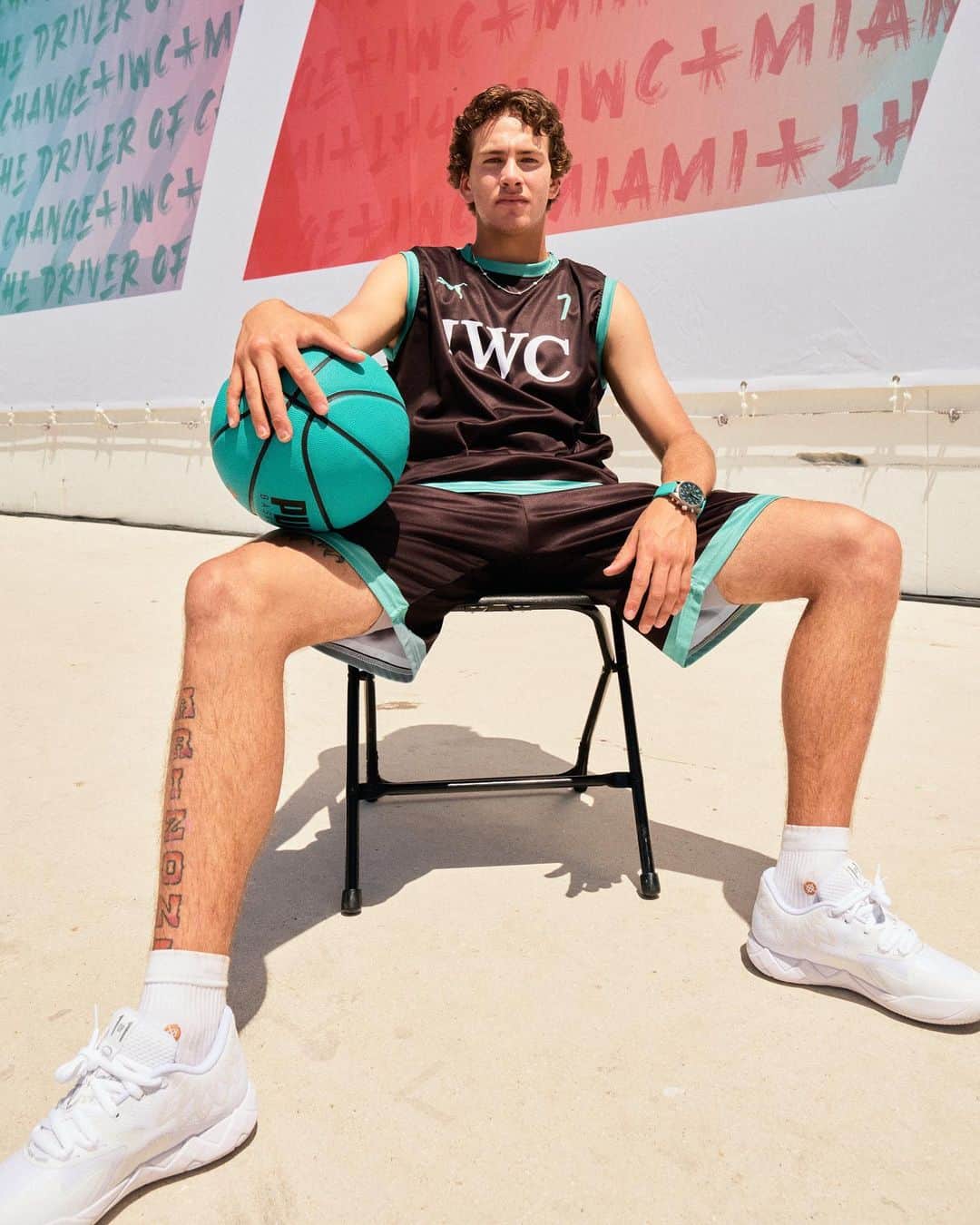 IWCのインスタグラム：「Olympic skateboarder @jaggereaton :  From the skate park to the basketball court. #IWCmiami」