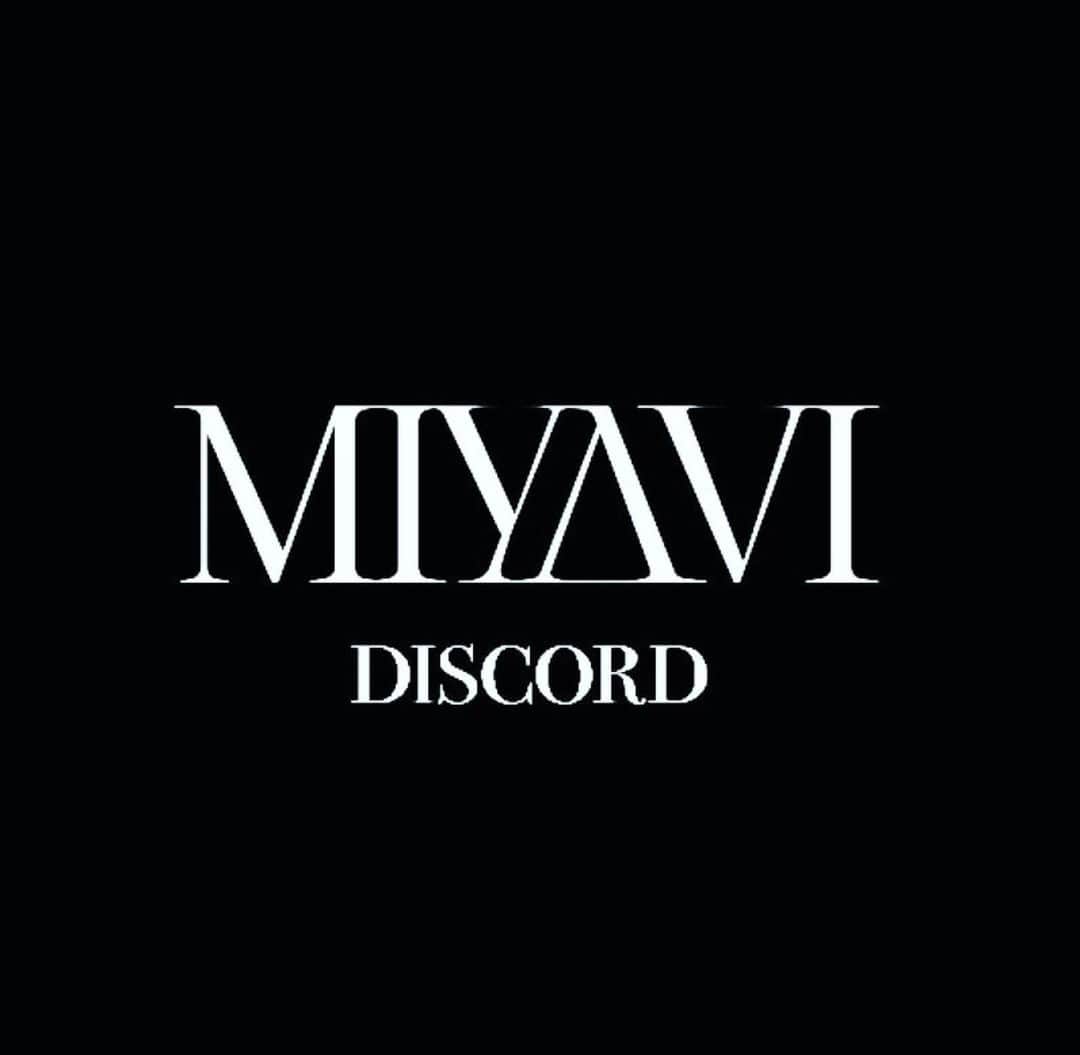 雅-MIYAVI-さんのインスタグラム写真 - (雅-MIYAVI-Instagram)「🤙🏻🤙🏻😎🌴  #Repost @comiyaviww ・・・ [DISCORD]   MIYAVI's official #DISCORD SERVER is now OPEN for all CoMYVz ‼️‼️   The server (which was tested by #MYVCREW FC MEMBERS in the last few weeks) is now available for all #MIYAVI fans!   How to join:  1. Download @discord and create your profile  2. Use the invite link shared by @miyavi_staff to join MIYAVI's official server 🌐  Don't miss this new fan/fun experience ~   See you there < 382  #repost @miyavi_staff  🫧GW特別企画🫧  3/30〜FC会員限定でスタートした "MIYAVI Discord Server"に #MIYAVI を応援してくださる 全てのみなさまをご招待💌  ファンのみなさまとの コミュニケーションの場として 様々なコンテンツを随時更新中です🌱  #MIYAVI20THBEYOND #MIYAVI20TH #MIYAVIDISCORD   ▼ご参加はこちら👨‍🎤 https://discord.gg/YYpc8wGbR7  @miyavi_ishihara  @discord  #Discord #MIYAVI」5月4日 12時38分 - miyavi_ishihara