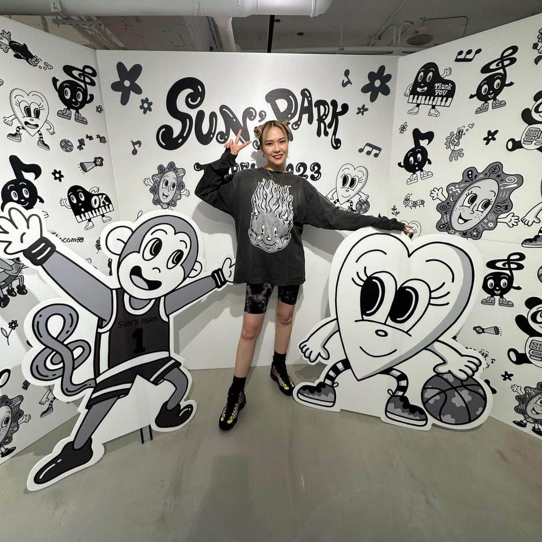 chocomooのインスタグラム：「until 5.21⭐️🖋️🇹🇼  #wronggallery #kikiinc #Chocomoo」