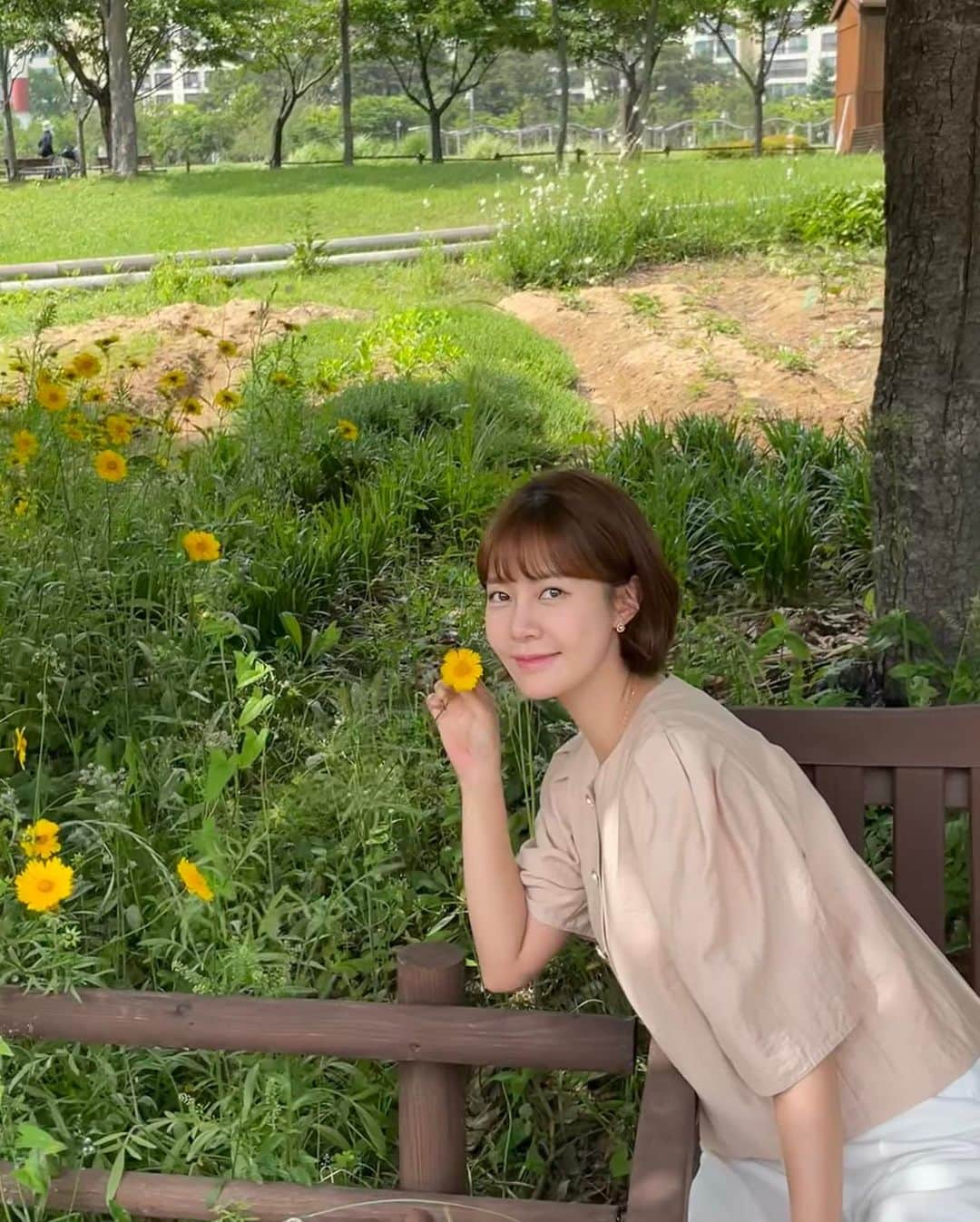 チェ・ユニョンさんのインスタグラム写真 - (チェ・ユニョンInstagram)「🌼」6月2日 17時37分 - y.o.o.nyoung