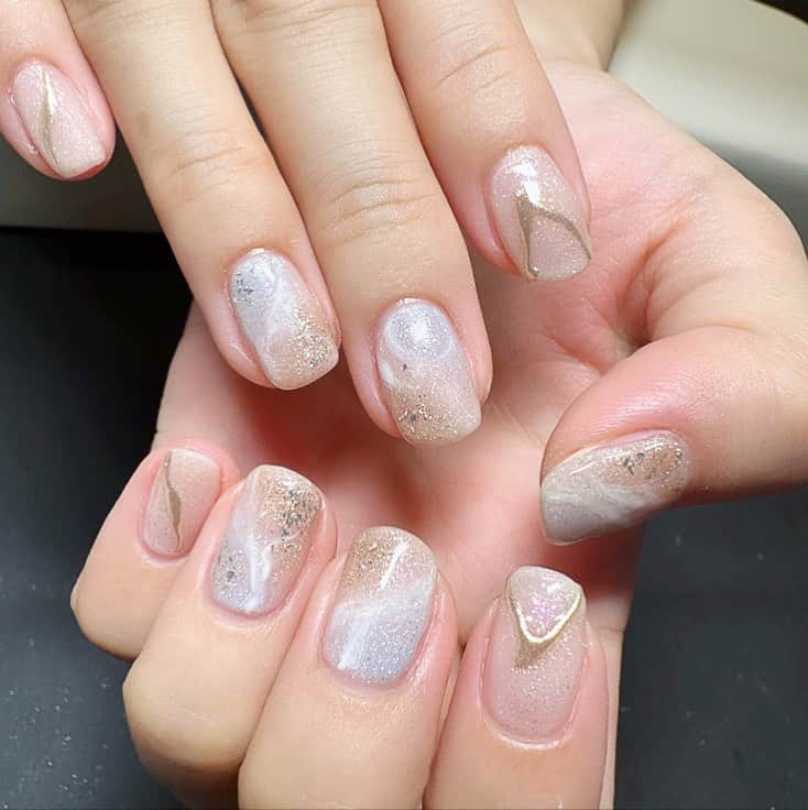 鈴木蛍のインスタグラム：「New💅  #nails #newnails #もうすぐ夏ですね #ネイル」