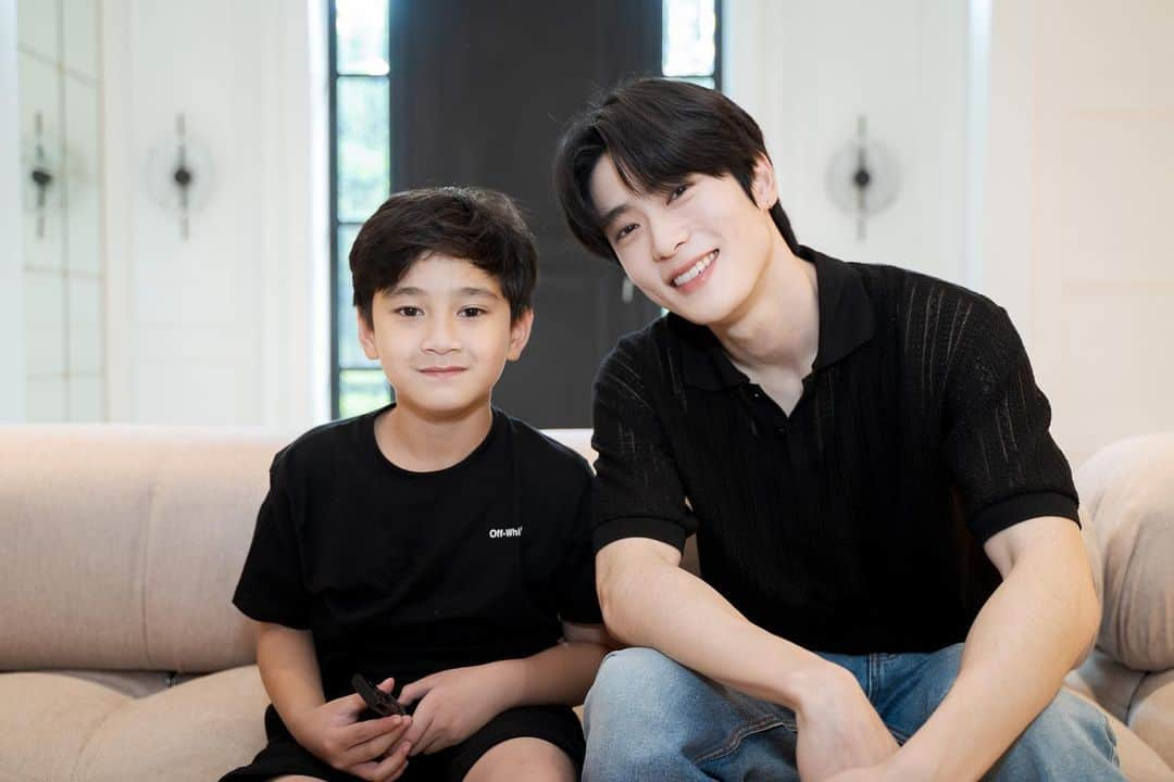 Raffi Ahmadさんのインスタグラム写真 - (Raffi AhmadInstagram)「My Son Rafathar, Rayyanza & @nct_dojaejung, @_jeongjaehyun @do0_nct @sugaringcandy🔥❤️ Ganteng-ganteng anaknya Father Mother 🤣🤣 TOP Is The Best!!! @smtown_idn」6月2日 18時20分 - raffinagita1717