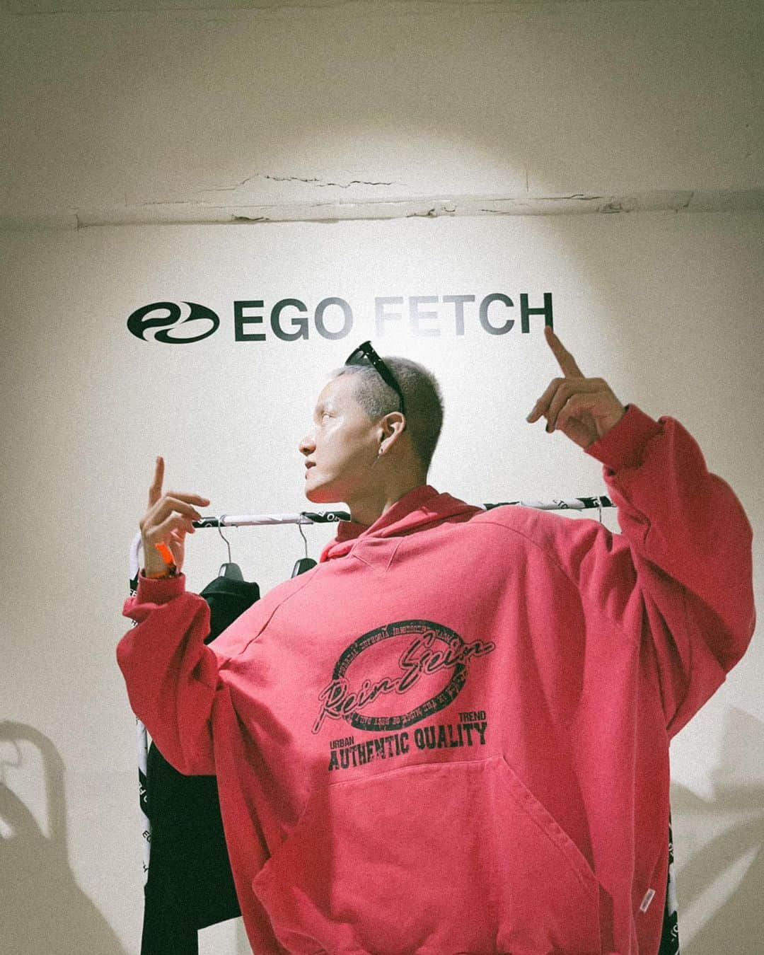 プニエル さんのインスタグラム写真 - (プニエル Instagram)「Congrats @ph1boyyy ! Immediately had to buy a few items cuz I like the style so much !   @egofetch   너무 좋아하는 스타일이라서 바로 몇개 구매했어요」6月2日 18時34分 - btobpeniel