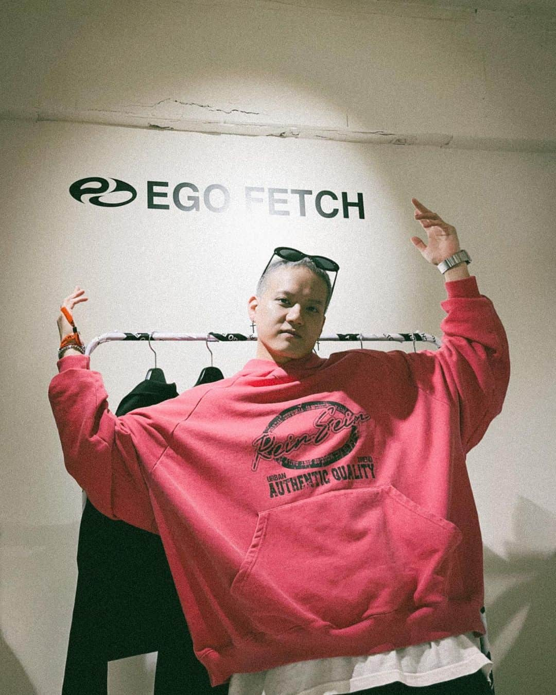 プニエル さんのインスタグラム写真 - (プニエル Instagram)「Congrats @ph1boyyy ! Immediately had to buy a few items cuz I like the style so much !   @egofetch   너무 좋아하는 스타일이라서 바로 몇개 구매했어요」6月2日 18時34分 - btobpeniel