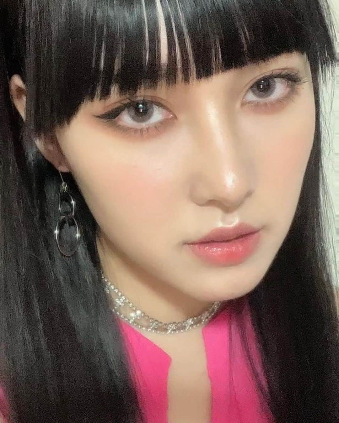 amiのインスタグラム：「なんちゃって(G)I-DLE、YouTube投稿したからみてねん🩷🌷🎀🩷🦩‎👄🌸🍑」