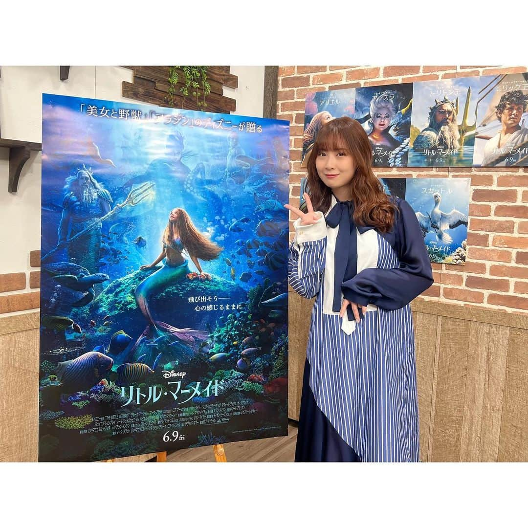 高柳明音のインスタグラム：「🐠  ケーブルテレビ スターキャットの映画紹介番組 「Cinema near You」に ゲスト出演致します🐈📺  6/3(土)19:45-19:58 6/4(日)16:00-16:13他  ぜひご覧ください😌🎞  この日の衣装がとっても 可愛くてお気に入りでした。  リトルマーメイドで 海にちなんで青を基調に🫧🐚  #スターキャット #シネマにゃー #リトルマーメイド #sacai」