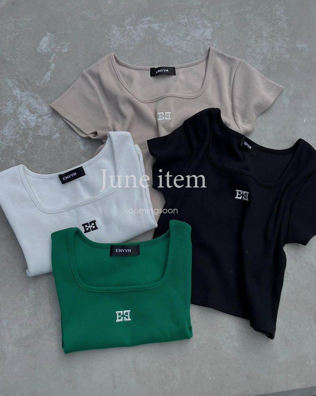 ENVYMのインスタグラム：「【𝙅𝙪𝙣𝙚 𝙞𝙩𝙚𝙢】 ⁡ ⁡ comingsoon... ⁡ --------------------------------- ⁡ ⁡ #envym #2023ss #summer」